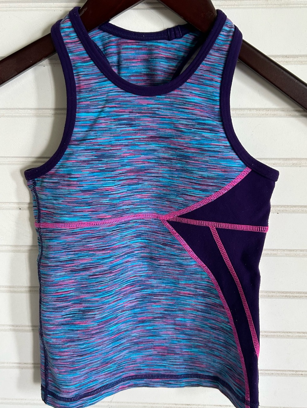 IVIVVA by LULULEMON girls tank top